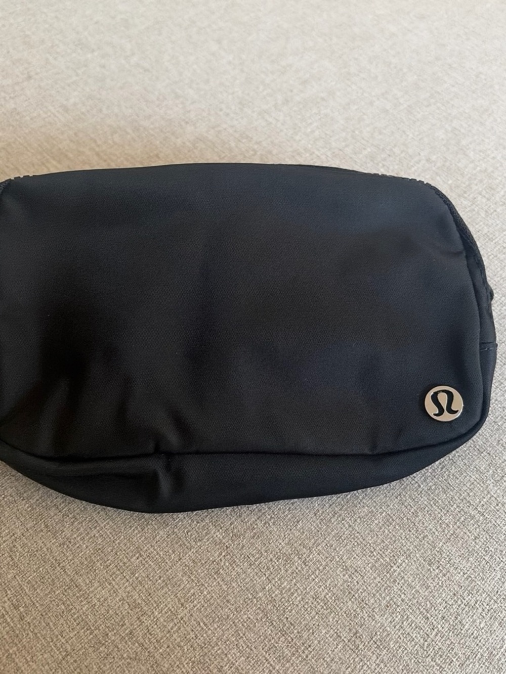 Lululemon Everywhere Belt Bag